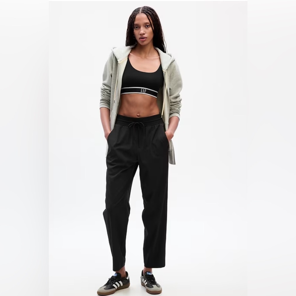 Gap GapFit High Rise Runaround Pants black small